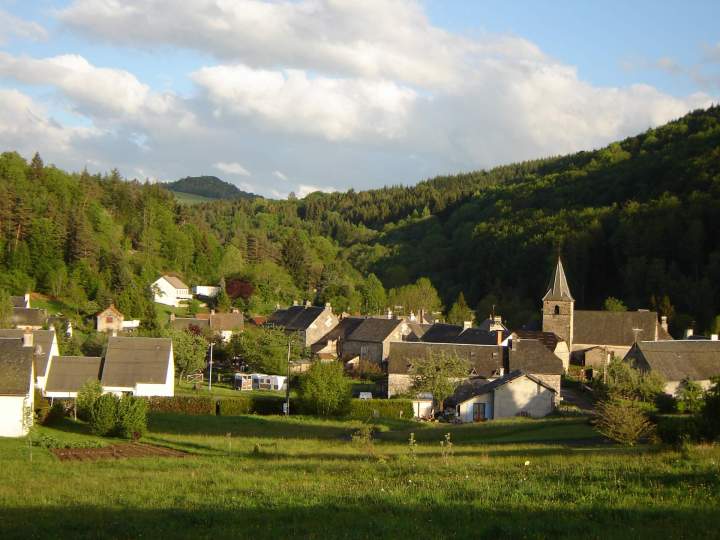 BOURG ~1